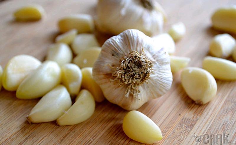 Сармистай ус